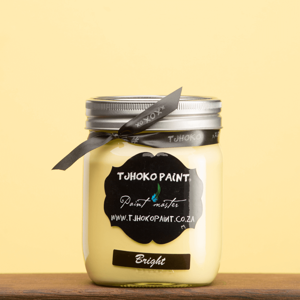 Deckende Möbelfarbe für modernes Upcycling
Kalkfarbe Tjhoko Paint bright