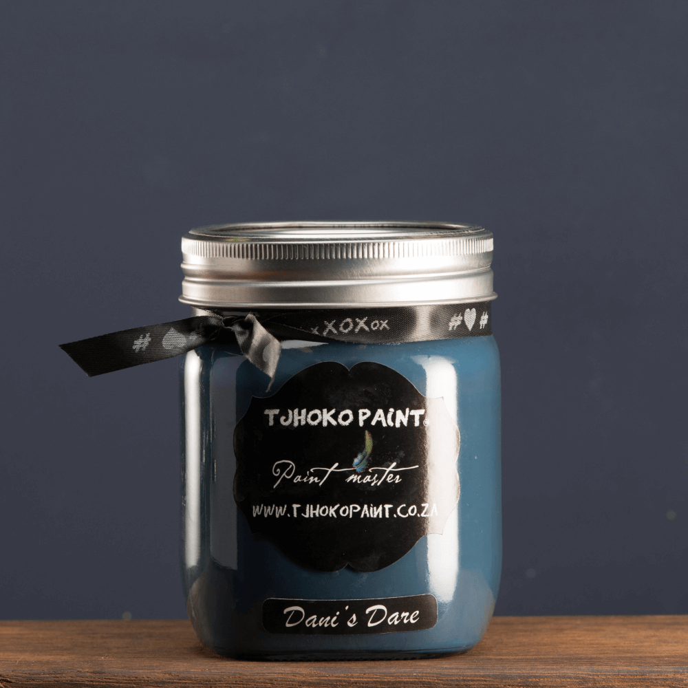 Deckende Möbelfarbe für modernes Upcycling
Kalkfarbe Tjhoko Paint Dani's Dare