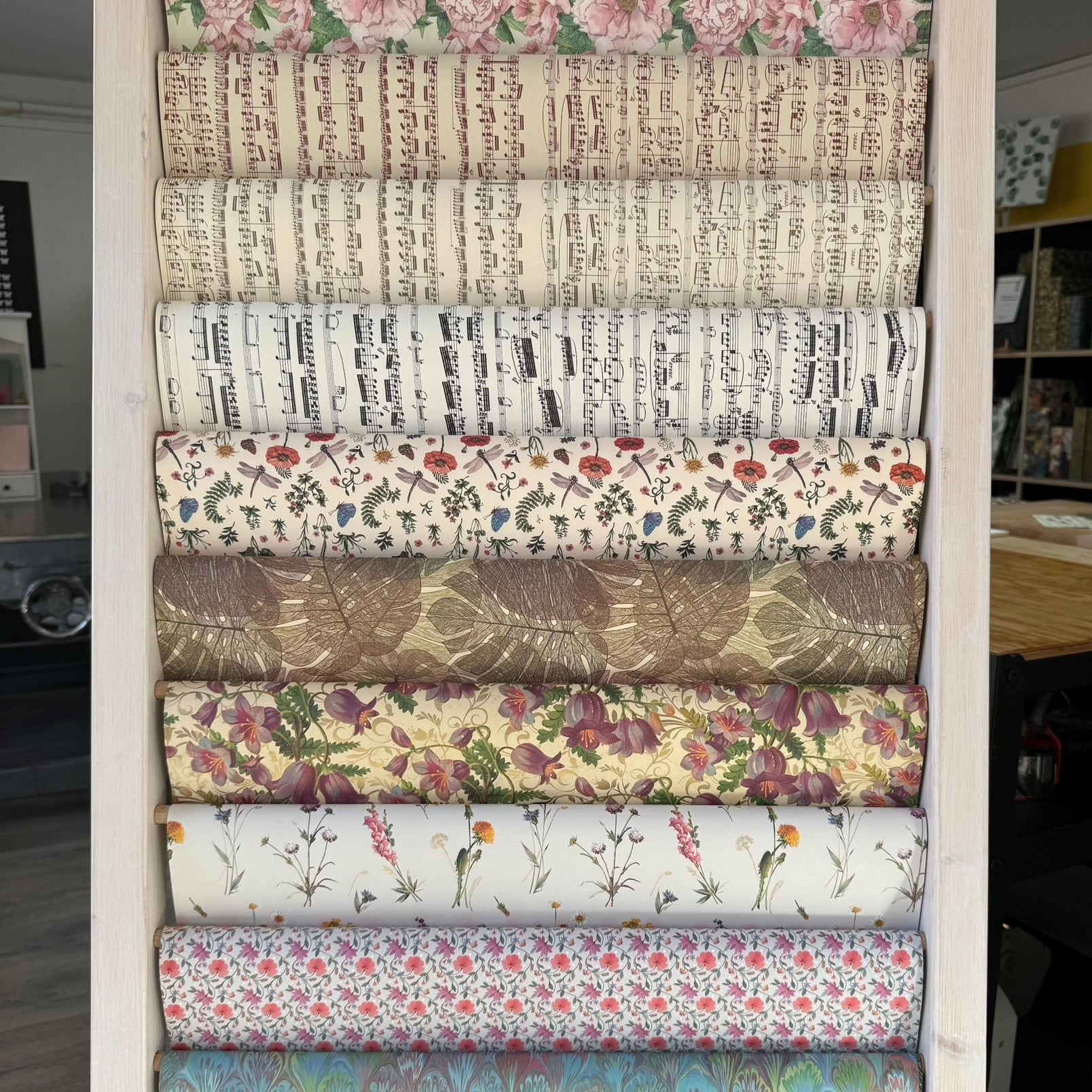 Geschenkpapier in diversen Desiggns von Papeteria