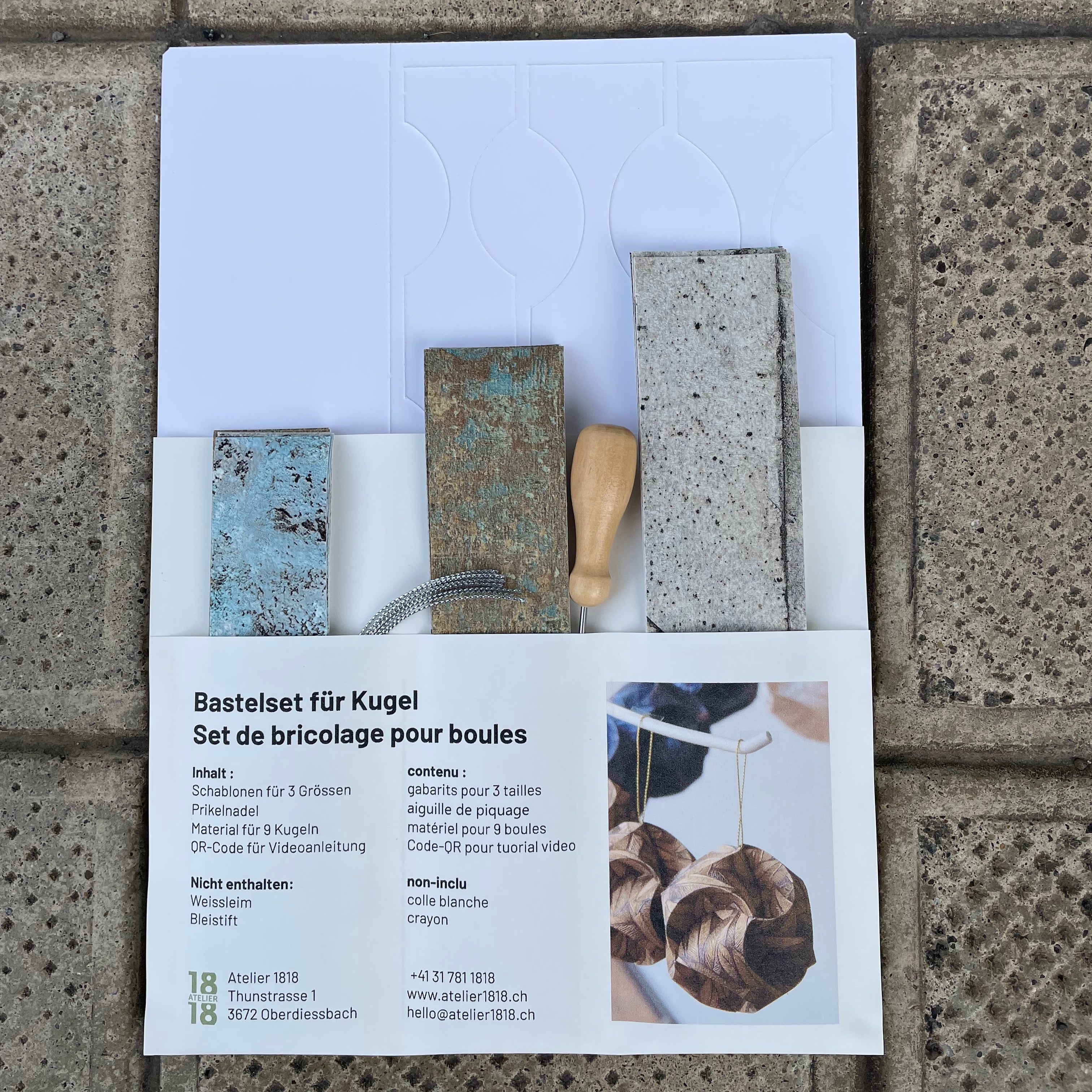 Bastelset für Kugel, mit Schablonen und Prikelnadel, Design Architektonisch