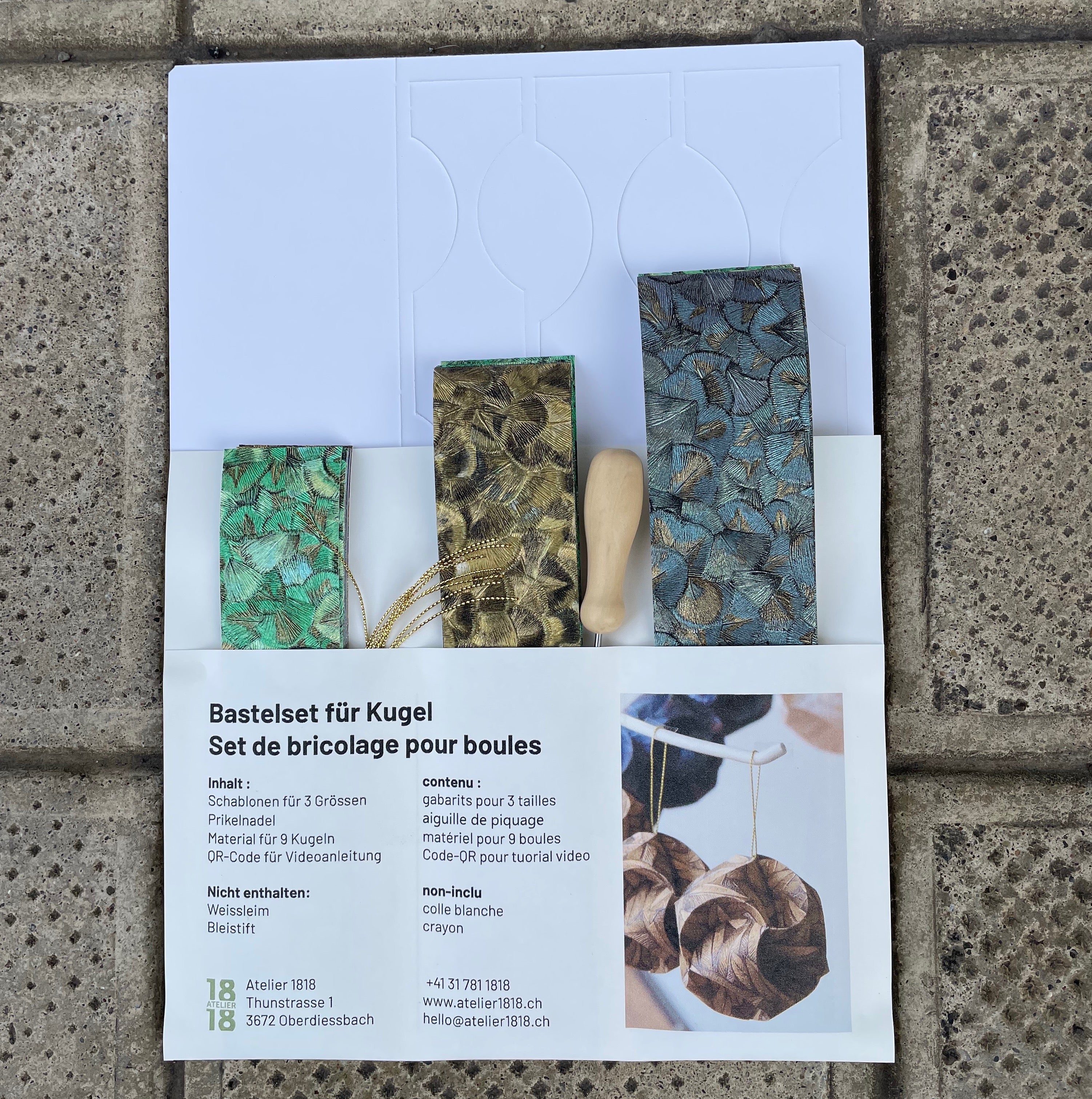 Bastelset für Kugel, mit Schablonen und Prikelnadel, Design Glööckler Plume