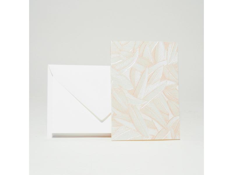 Hochwertige Grusskarte A7 vom Atelier 1818, handgefertigt in der Schweiz, inkl. Einlageblatt und Kuvert. Design Glööckler Floral Creme