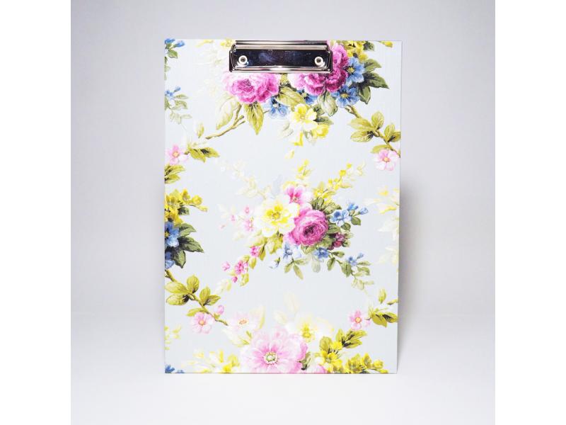 Handgefertigtes Klemmbrett vom Atelier 1818, A4, die ideale, stabile Schreibunterlage für kreative Notizen und freies Schreiben ohne Tisch. Design Floral