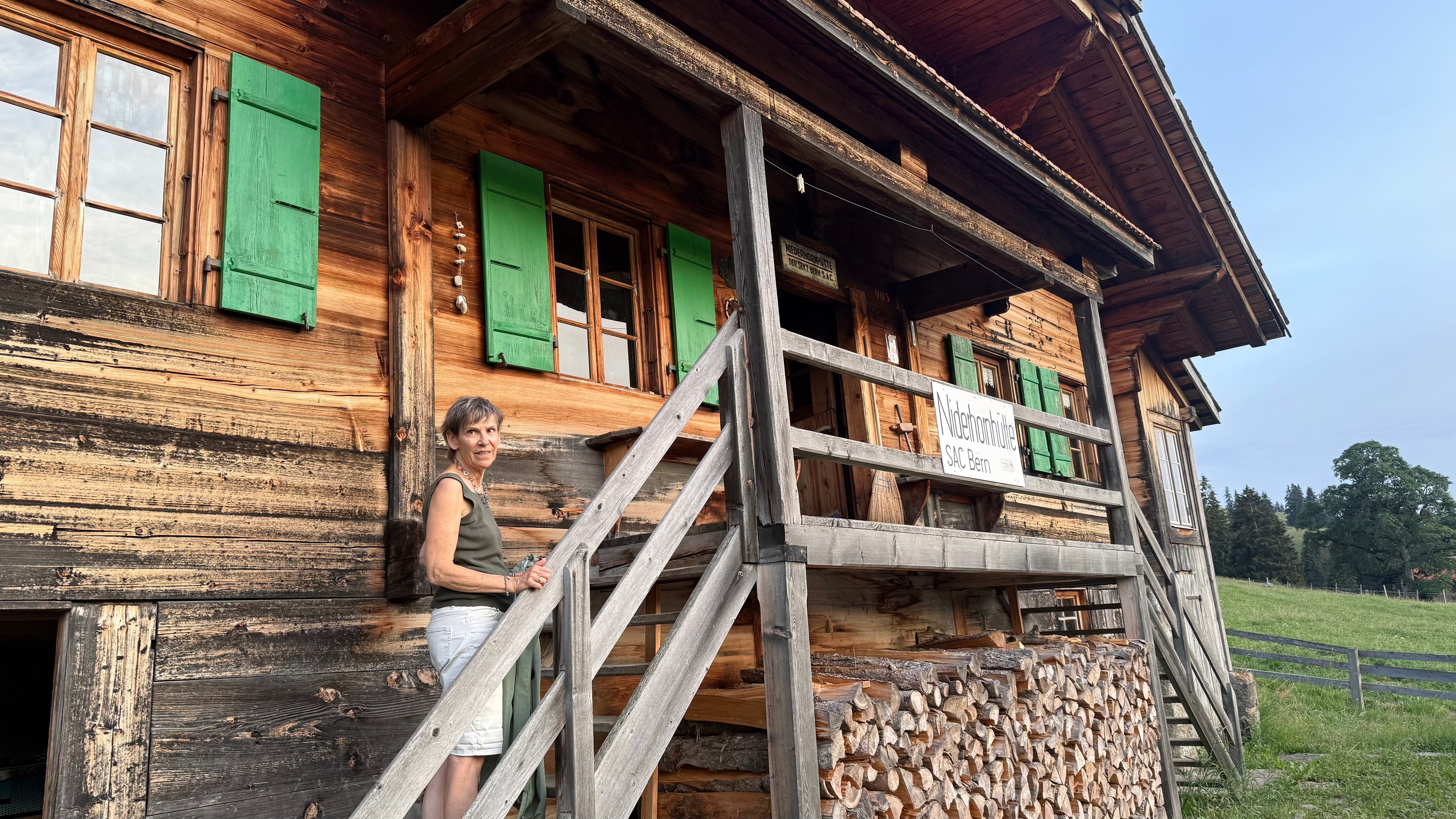 Die SAC Hütte mit Eva