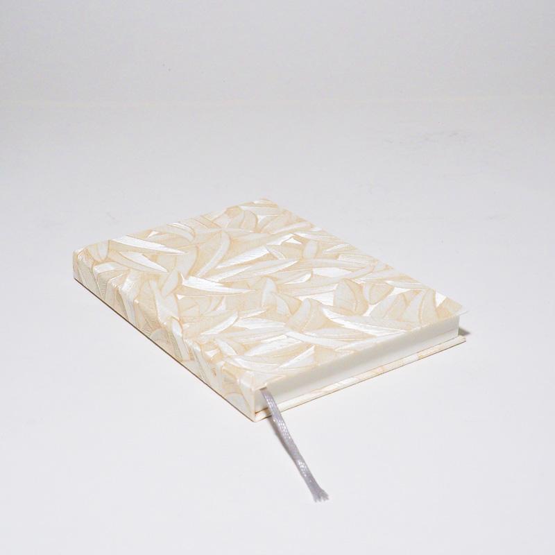Notizbuch A6 von Atelier 1818, Design, Gööckler Floral Creme