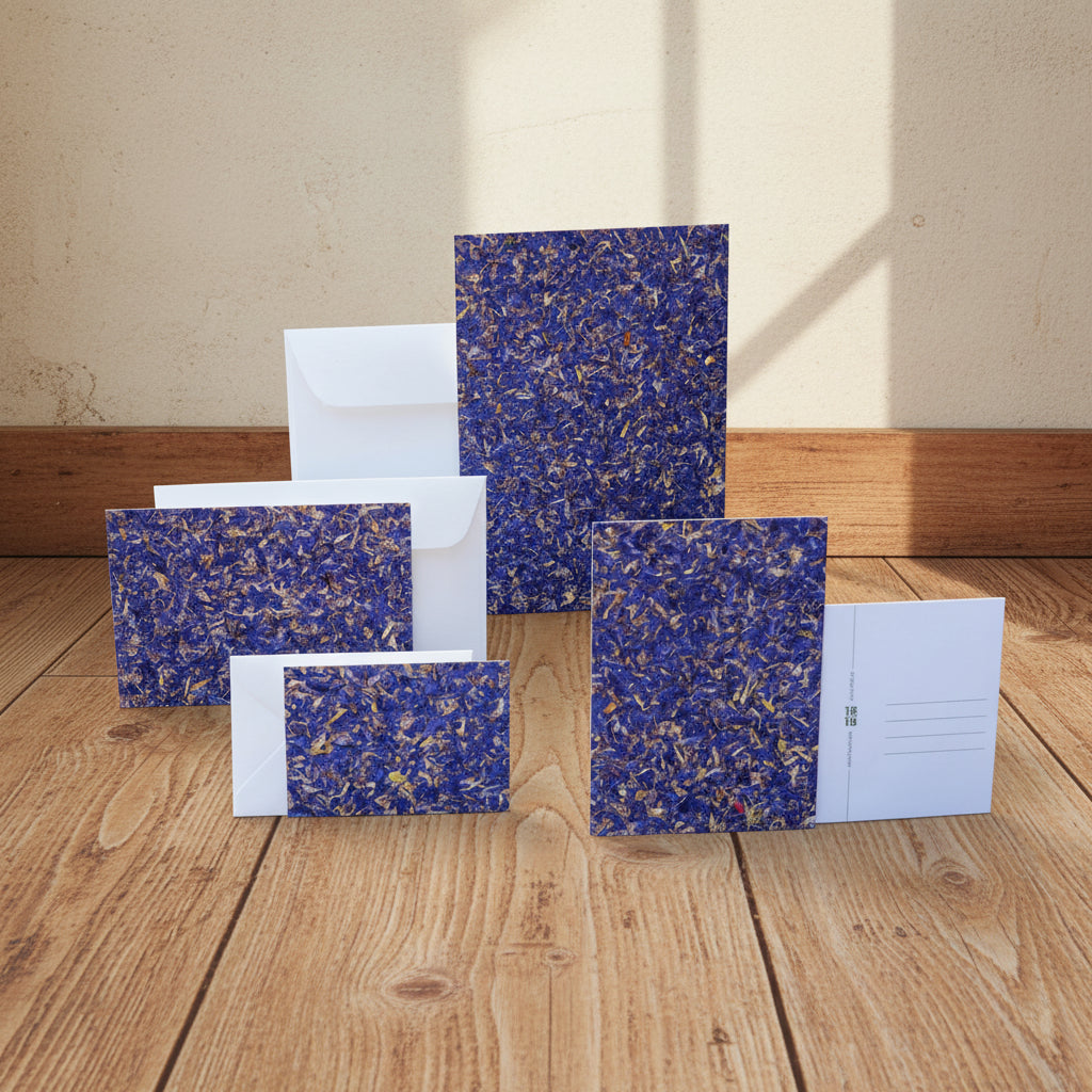 Grusskarten mit Kuvert A5, A6, A7 aus Naturmaterialien von Organoids Design Kornblume