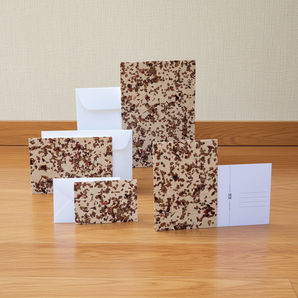 Grusskarten mit Kuvert A5, A6, A7 aus Naturmaterialien von Organoids Design Weinblätter