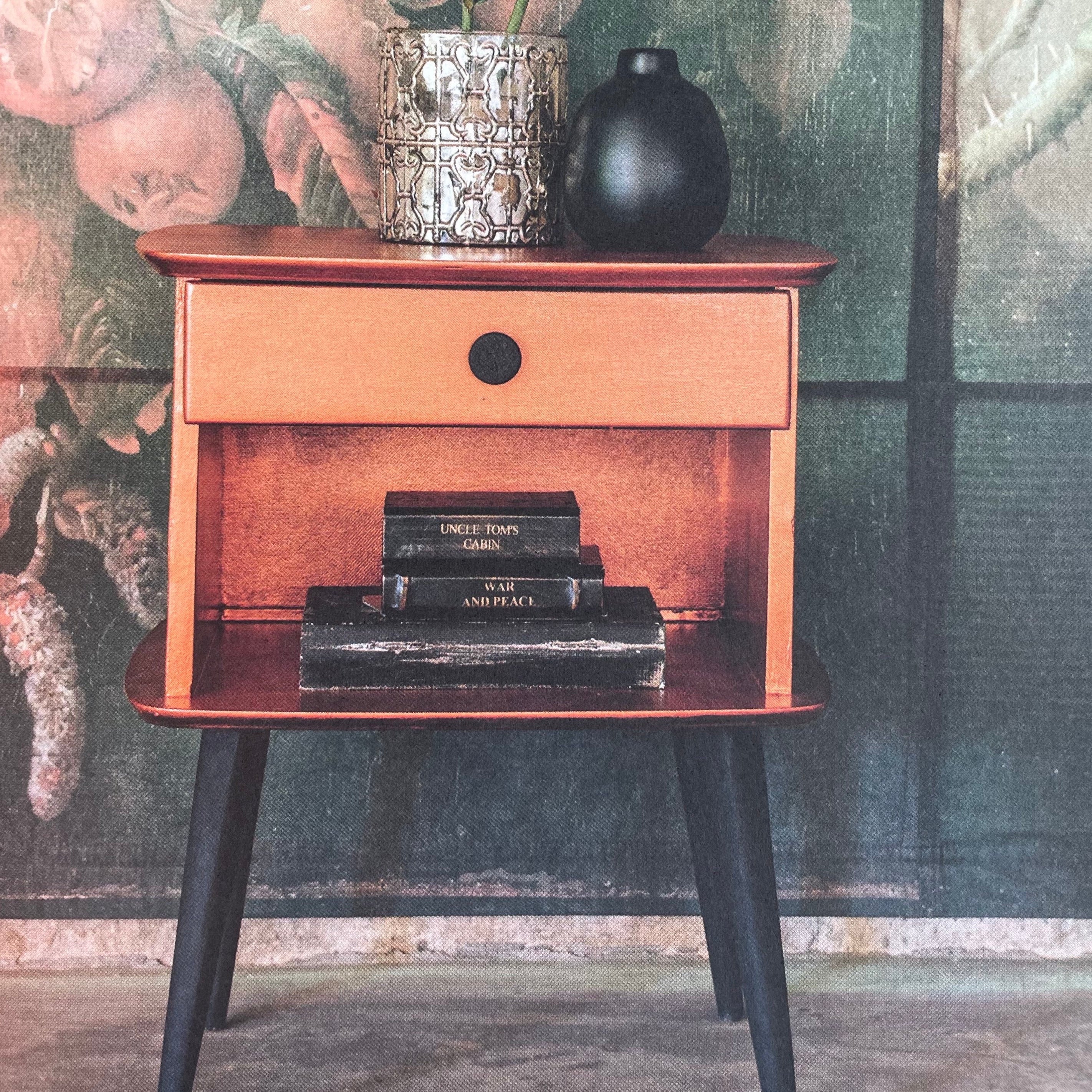 Upcycling mit Tjhoko Paint Nachttisch